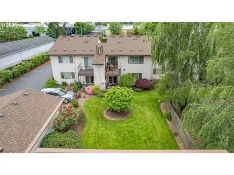 12506 SE Stark Street Portland OR 97233