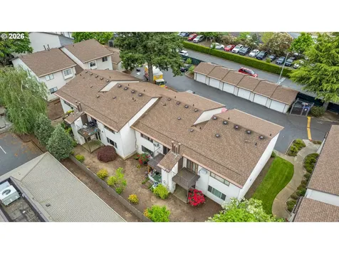12506 SE Stark Street Portland OR 97233