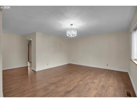 12506 SE Stark Street Portland OR 97233