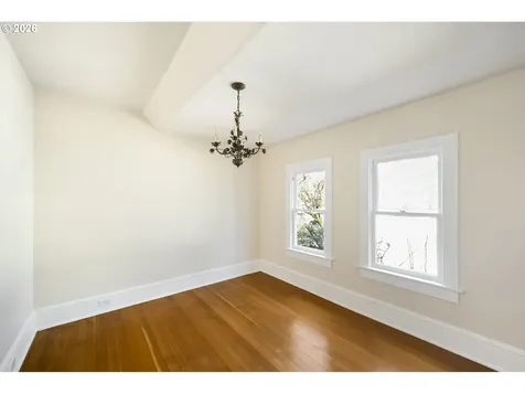 2854 SE Ankeny Street Portland OR 97214
