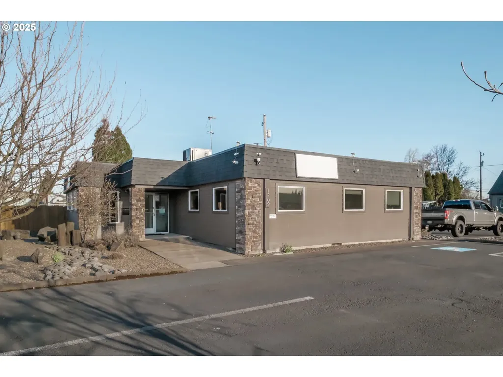 1215 Shortridge Street Albany OR 97322