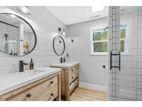 312 Thuja Narrow Road Washougal WA 98671