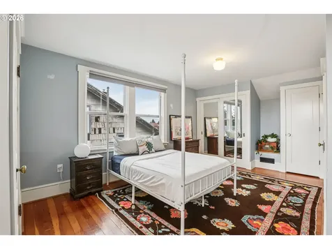 5264 NE 20th Avenue Portland OR 97211
