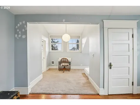 5264 NE 20th Avenue Portland OR 97211
