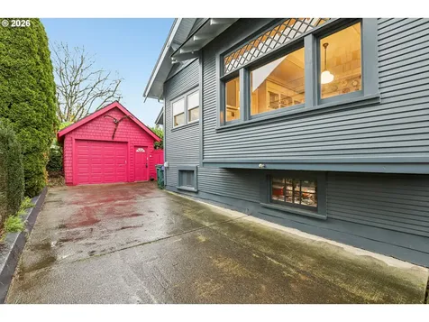 5264 NE 20th Avenue Portland OR 97211