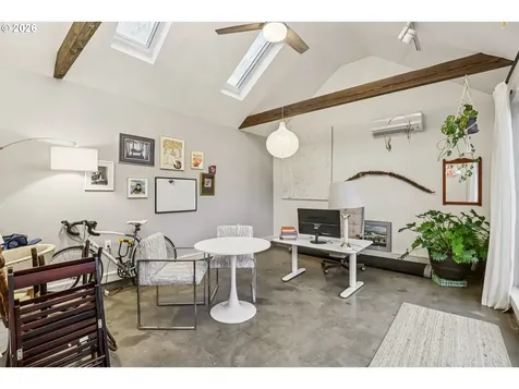 5264 NE 20th Avenue Portland OR 97211