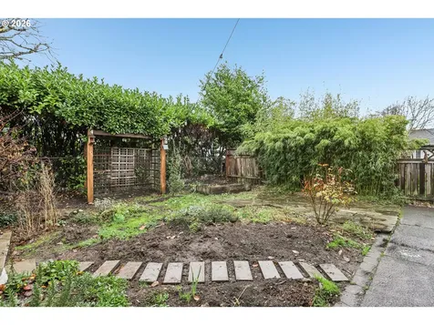 5264 NE 20th Avenue Portland OR 97211