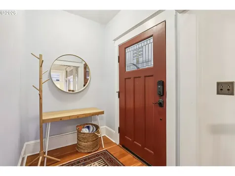 5264 NE 20th Avenue Portland OR 97211