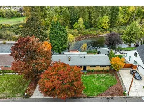2859 NE 2nd Avenue Camas WA 98607