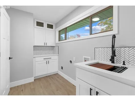2859 NE 2nd Avenue Camas WA 98607