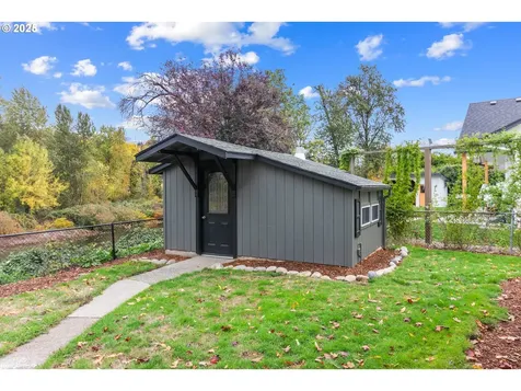 2859 NE 2nd Avenue Camas WA 98607
