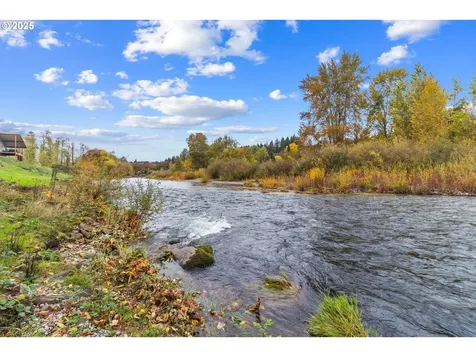 2859 NE 2nd Avenue Camas WA 98607