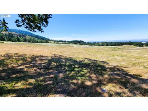 34088 Mt Tom Drive Harrisburg OR 97446