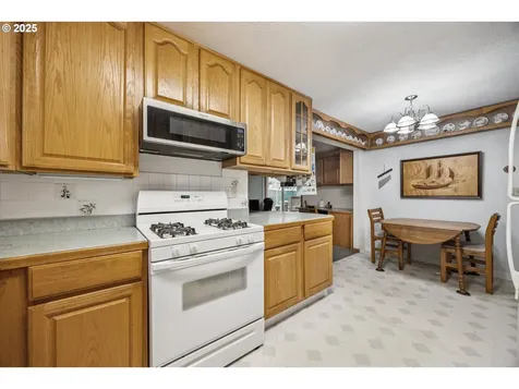 825 NE 194th Avenue Portland OR 97230