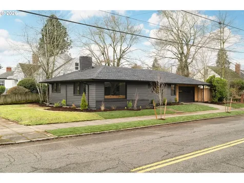 2530 NE Dekum Street Portland OR 97211