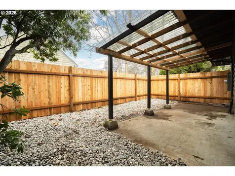 2530 NE Dekum Street Portland OR 97211