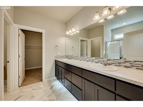 10410 NE 130th Avenue Vancouver WA 98682