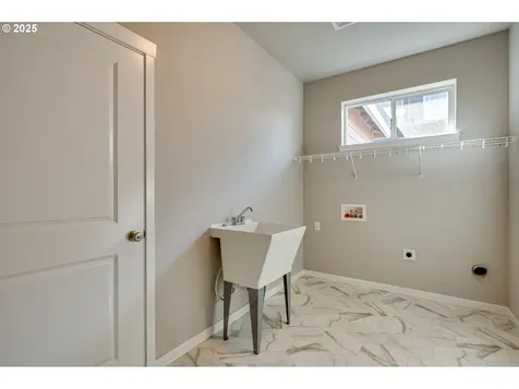 10410 NE 130th Avenue Vancouver WA 98682