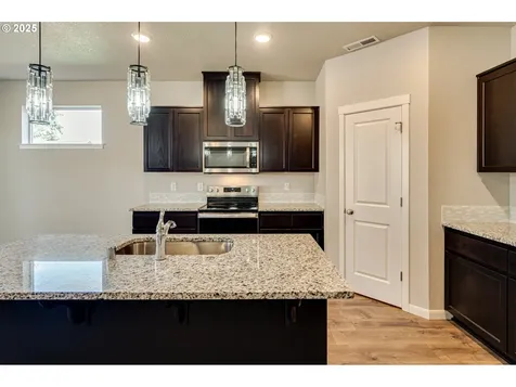 10410 NE 130th Avenue Vancouver WA 98682