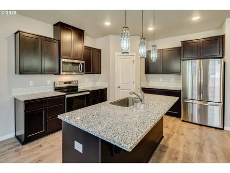 10410 NE 130th Avenue Vancouver WA 98682