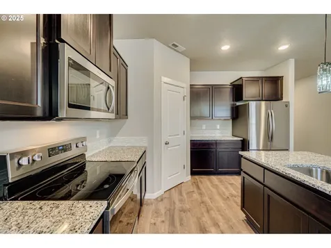 10410 NE 130th Avenue Vancouver WA 98682