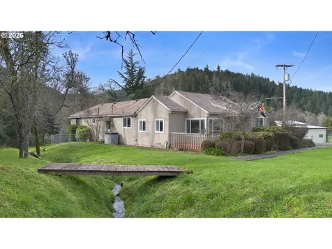 1187 Rice Creek Road Winston OR 97496