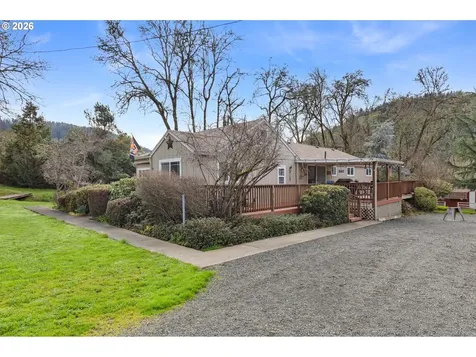 1187 Rice Creek Road Winston OR 97496