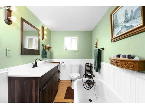 1187 Rice Creek Road Winston OR 97496