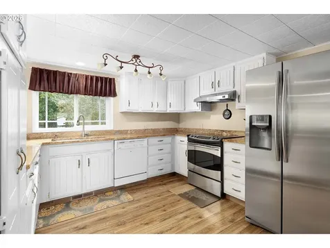1187 Rice Creek Road Winston OR 97496