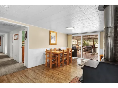 1187 Rice Creek Road Winston OR 97496