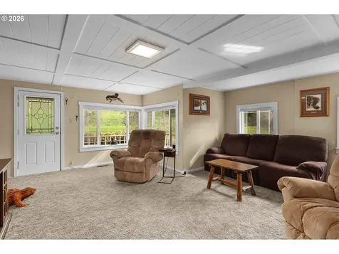 1187 Rice Creek Road Winston OR 97496