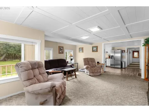 1187 Rice Creek Road Winston OR 97496