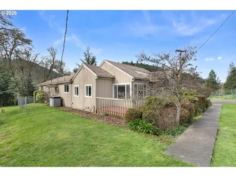 1187 Rice Creek Road Winston OR 97496