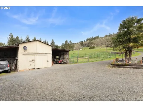 1187 Rice Creek Road Winston OR 97496