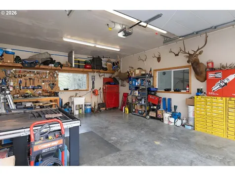 1187 Rice Creek Road Winston OR 97496