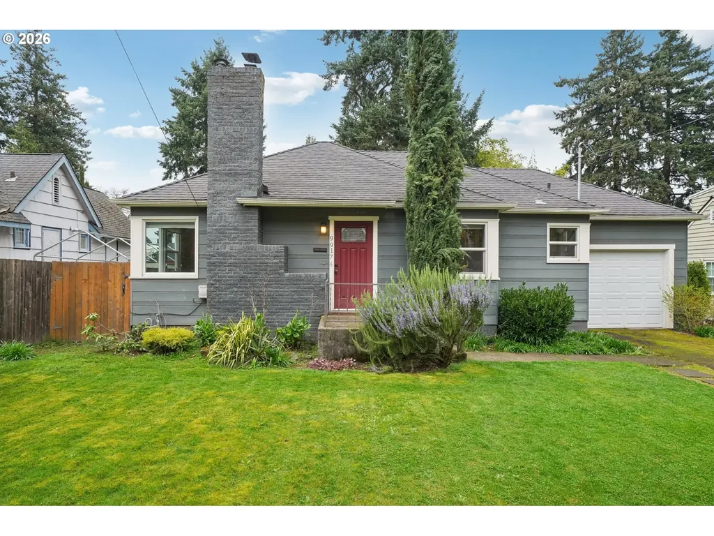 9917 NE Campaign Street Portland OR 97220