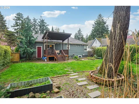 9917 NE Campaign Street Portland OR 97220