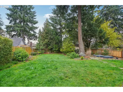 9917 NE Campaign Street Portland OR 97220