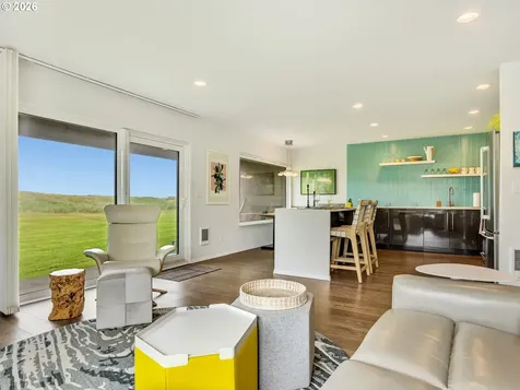 856 Neacoxie Boulevard Gearhart OR 97138