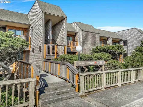 856 Neacoxie Boulevard Gearhart OR 97138