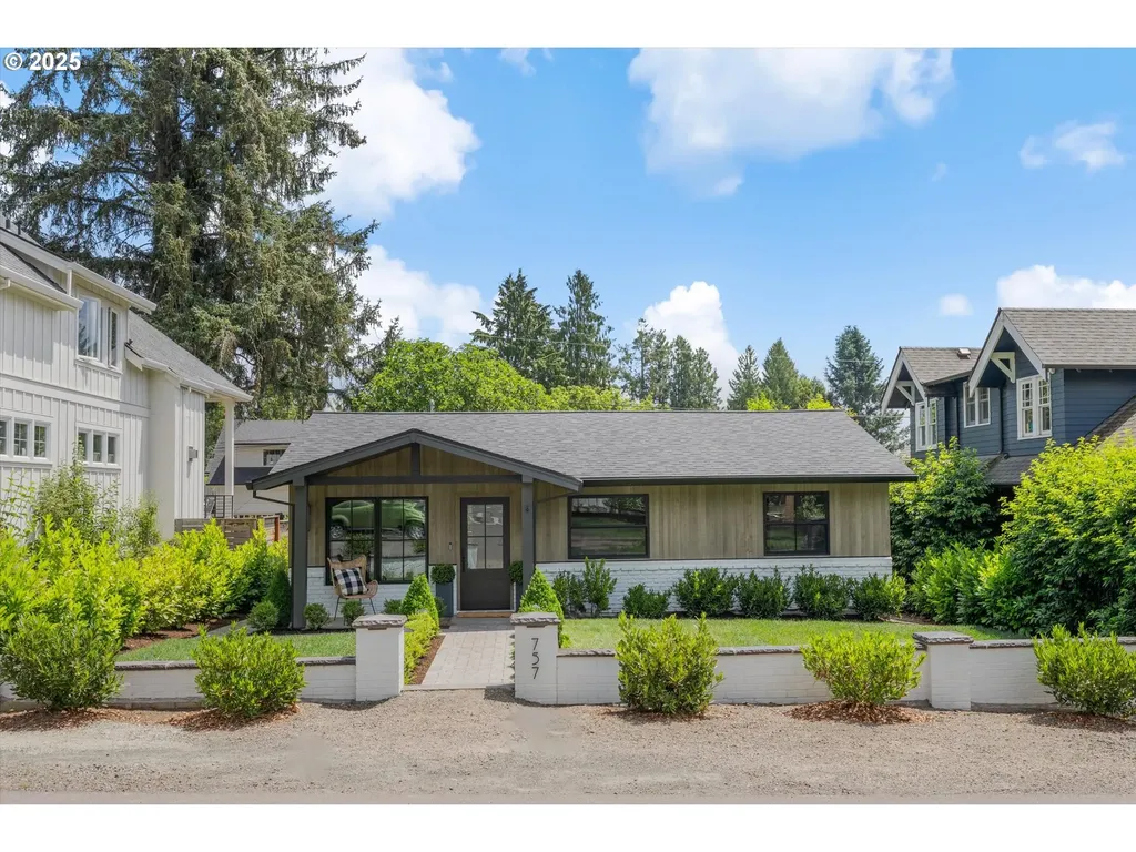 757 4th Street Lake Oswego OR 97034