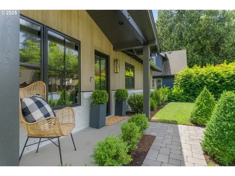 757 4th Street Lake Oswego OR 97034