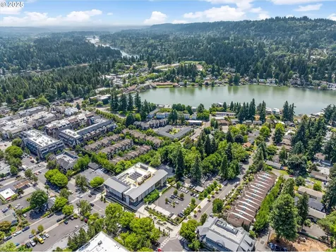 757 4th Street Lake Oswego OR 97034