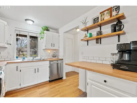 4312 NE 106th Avenue Vancouver WA 98682