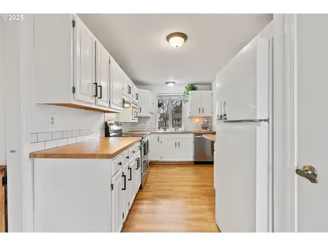 4312 NE 106th Avenue Vancouver WA 98682