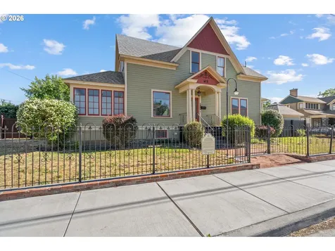 614 SE Byers Avenue Pendleton OR 97801