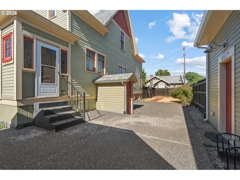 614 SE Byers Avenue Pendleton OR 97801