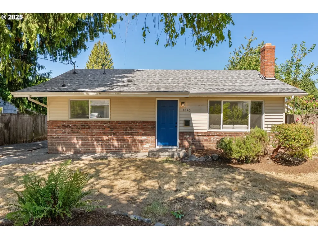 6843 N Hudson Street Portland OR 97203