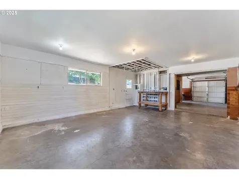 6843 N Hudson Street Portland OR 97203
