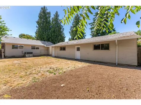 6843 N Hudson Street Portland OR 97203